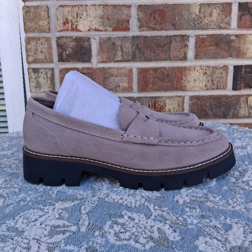 House of Harlow 1960 light taupe suede penny loafers chunky heel 9 Ckassic Chic - Picture 4 of 13